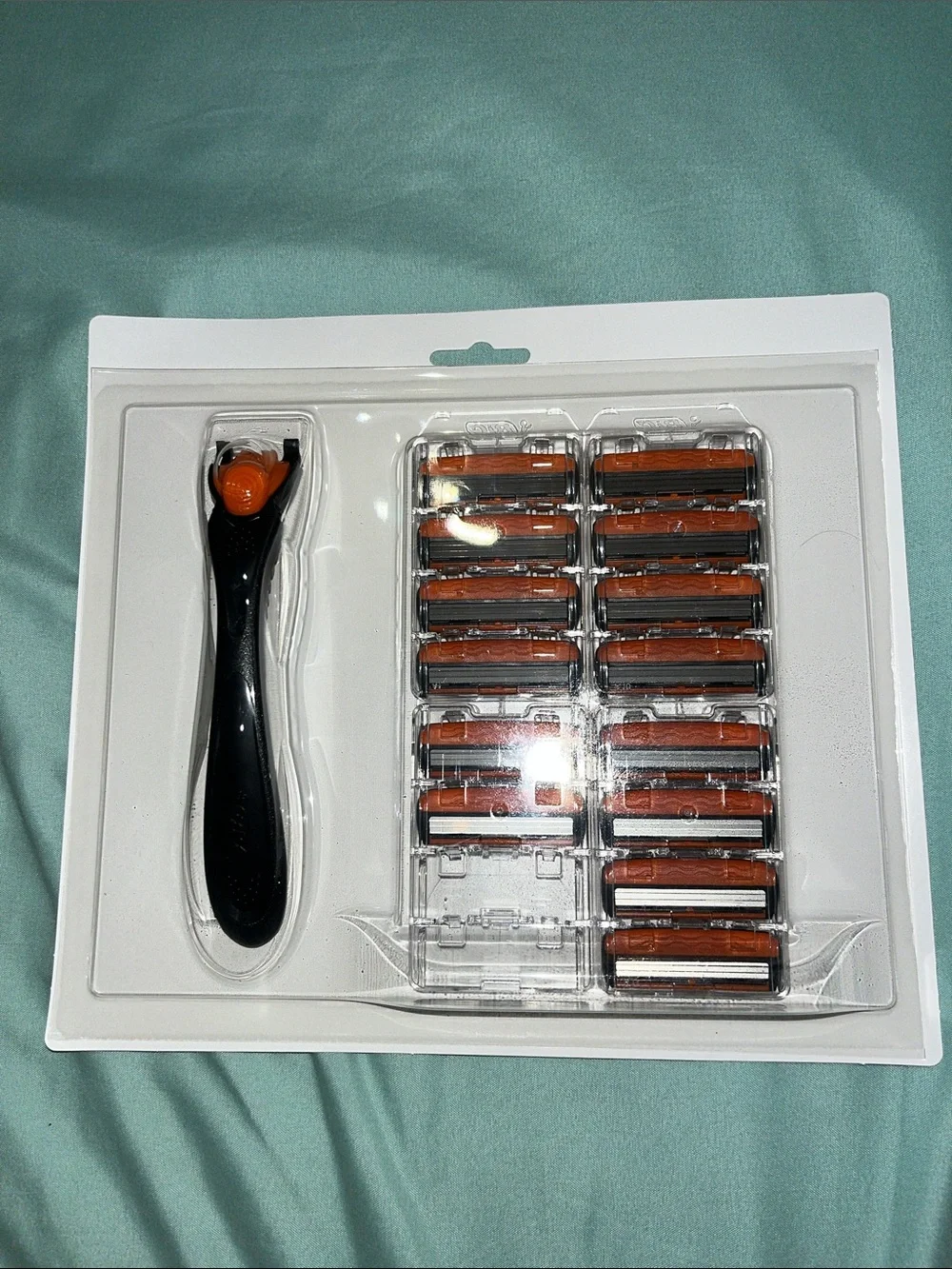 New BIC Comfort 3 Refillable Three-Blade Disposable Razors for Men Kit, 14 pc